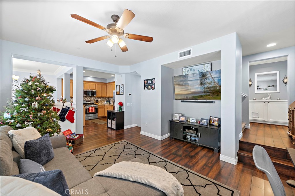 43 Hinterland Way