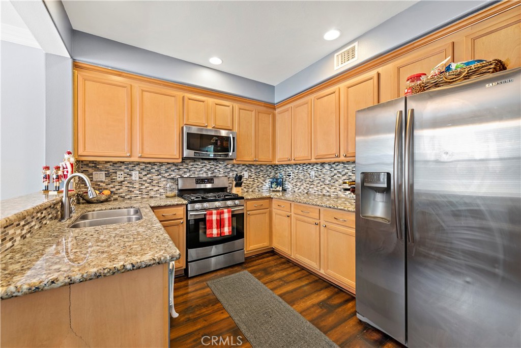 43 Hinterland Way