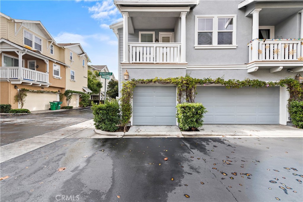 43 Hinterland Way