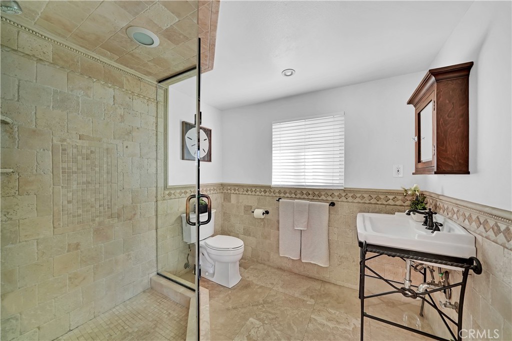 9660 Gardenia Avenue