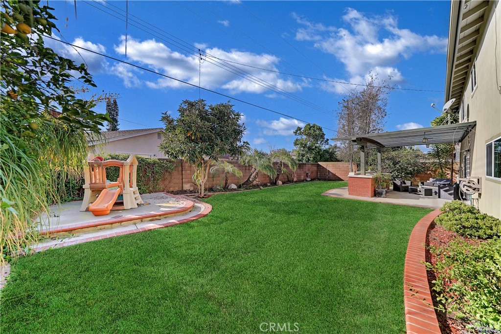 9660 Gardenia Avenue