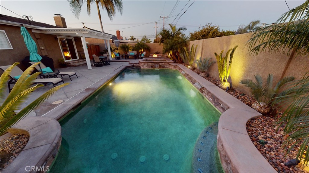 16532 Hart Circle