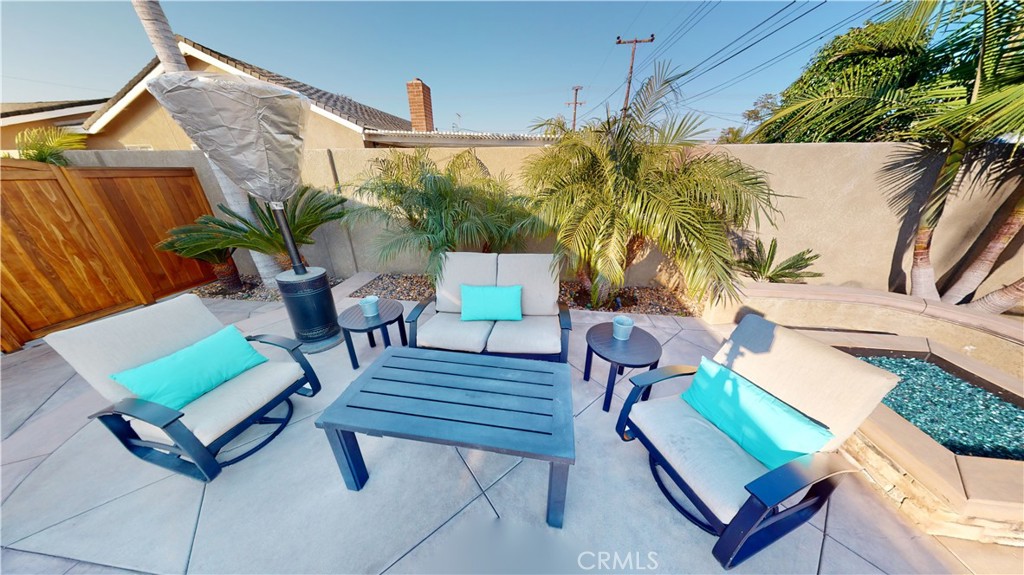 16532 Hart Circle