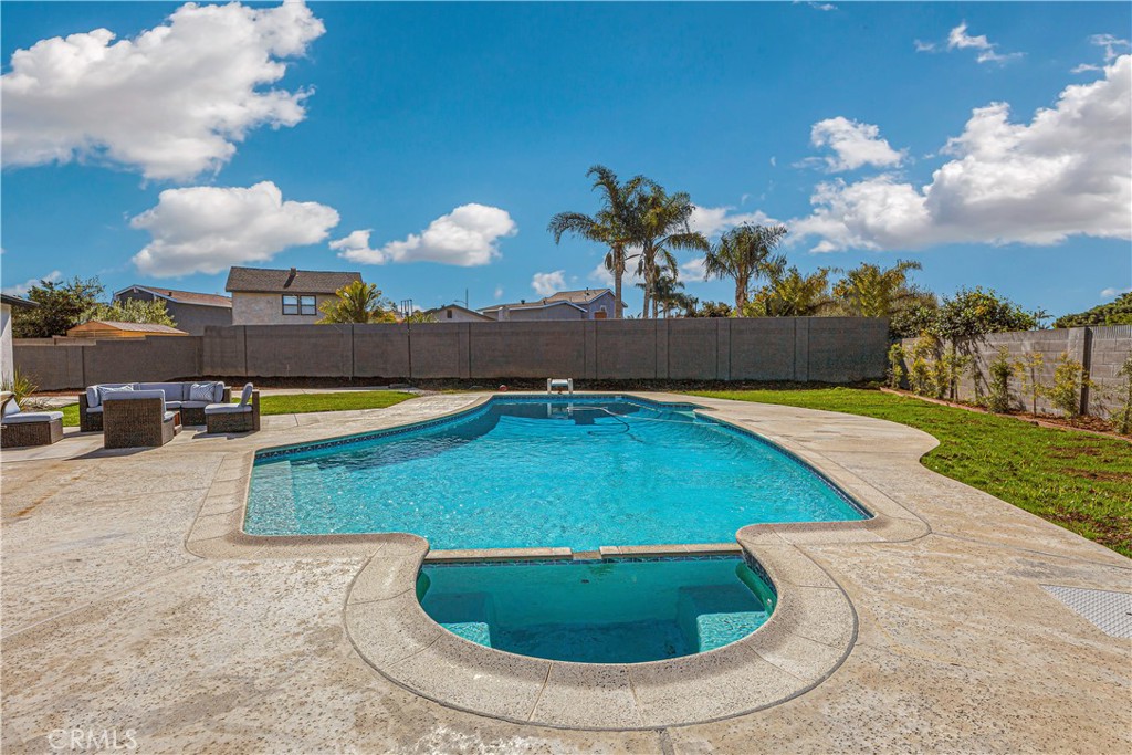 17153 Santa Lucia Street