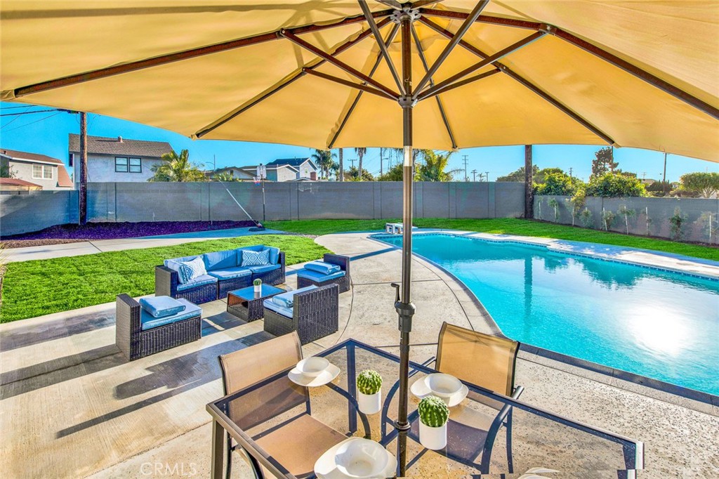 17153 Santa Lucia Street
