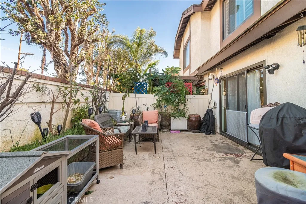 8529 Courreges Court