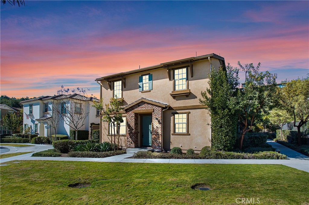 5 Lomada Street