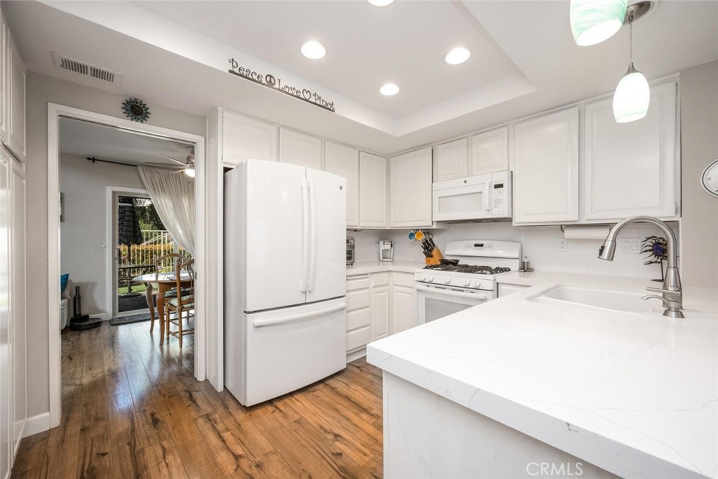 33711 Surfside Drive 33