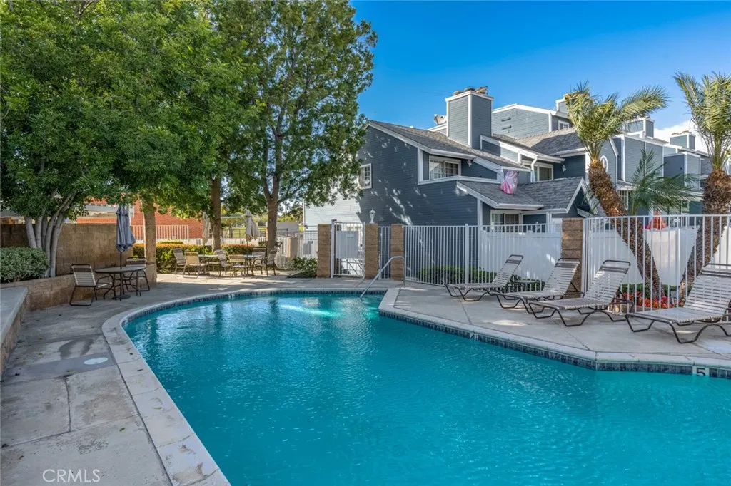 211 S Redwood Avenue # 39