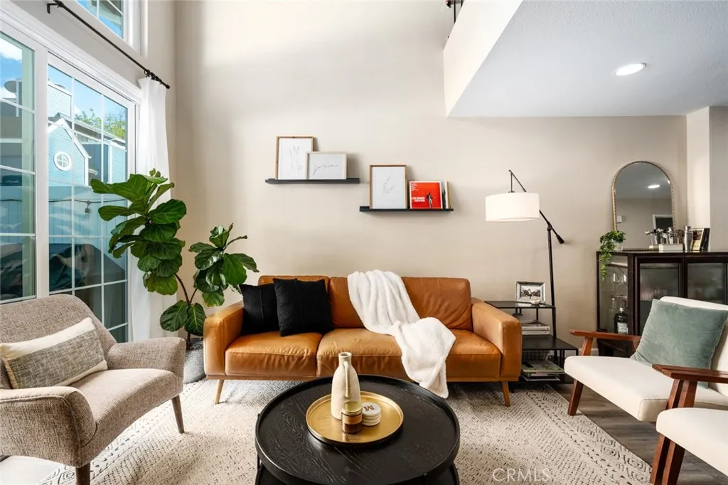 211 S Redwood Avenue # 39