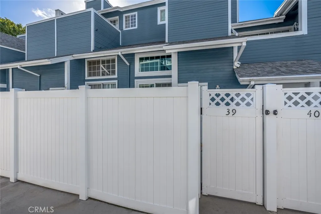 211 S Redwood Avenue # 39