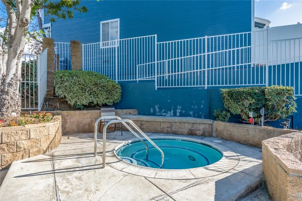 211 S Redwood Avenue # 39