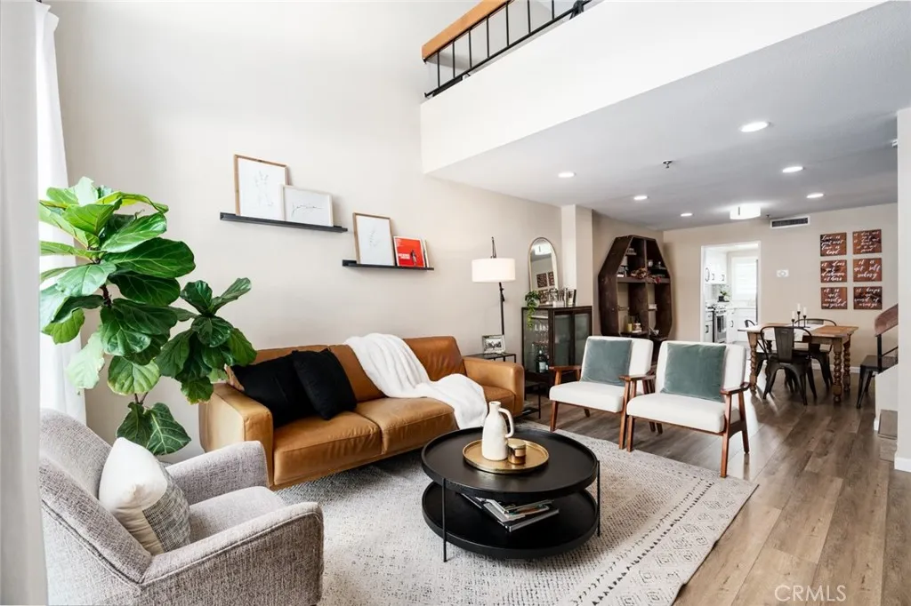 211 S Redwood Avenue # 39