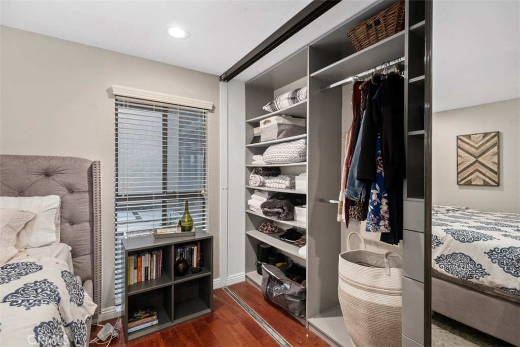 5130 Marina Pacifica Drive N 38