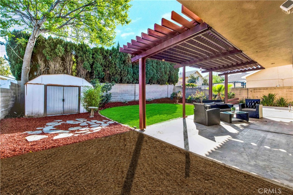 10852 La Terraza Avenue