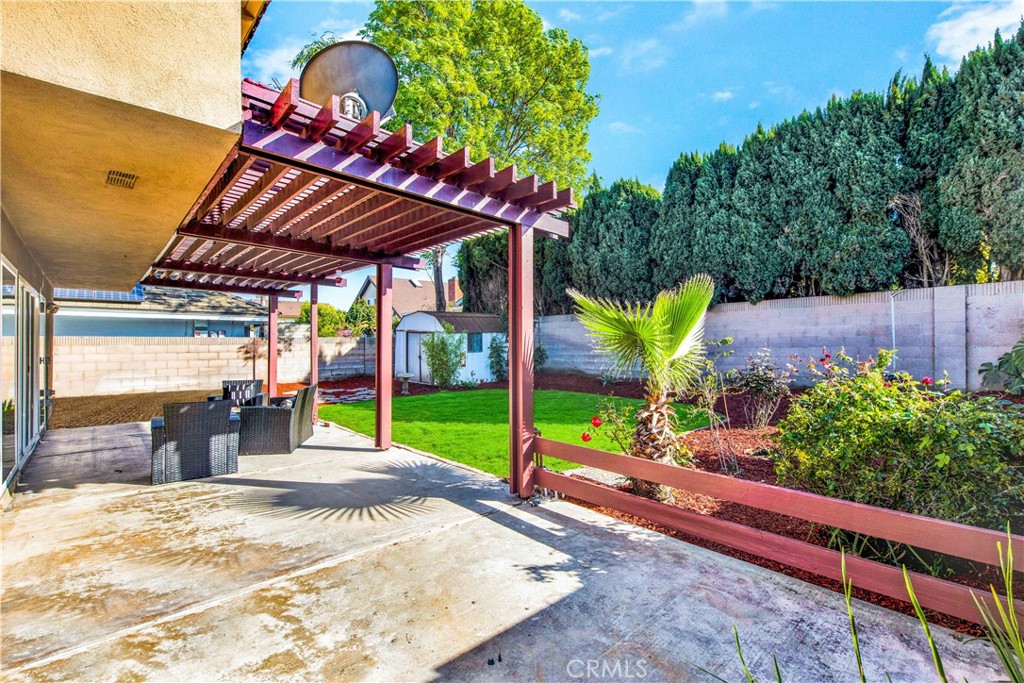 10852 La Terraza Avenue