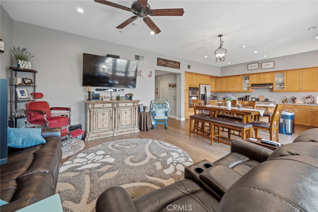 150 S San Fernando Boulevard 107