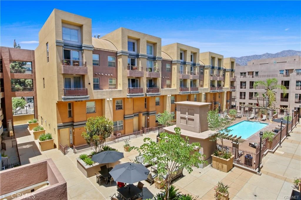 150 S San Fernando Boulevard 107