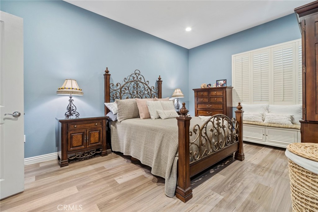 150 S San Fernando Boulevard 107