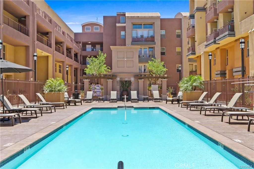 150 S San Fernando Boulevard 107
