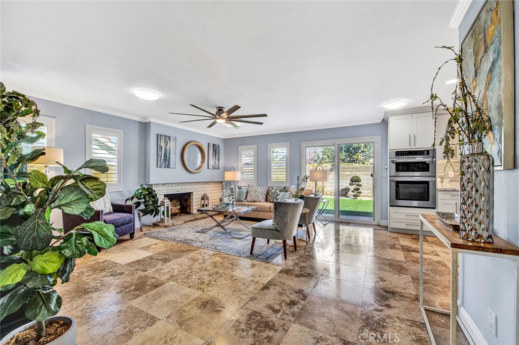 8681 Palos Verdes Avenue