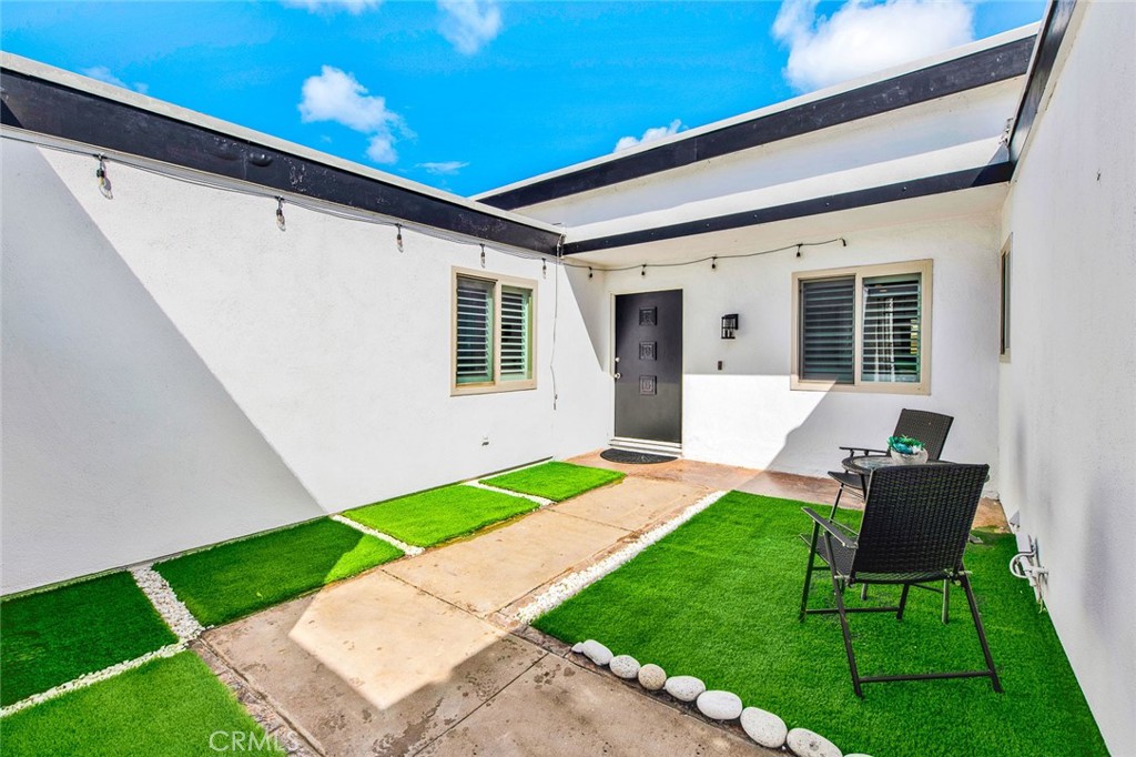 8681 Palos Verdes Avenue