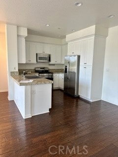 628 Silk Tree