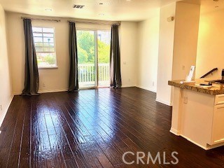 628 Silk Tree