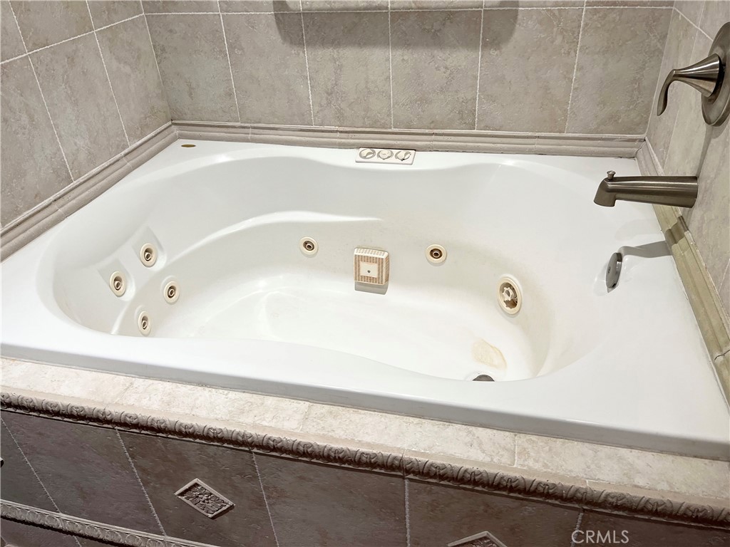 24622 Mendocino Court