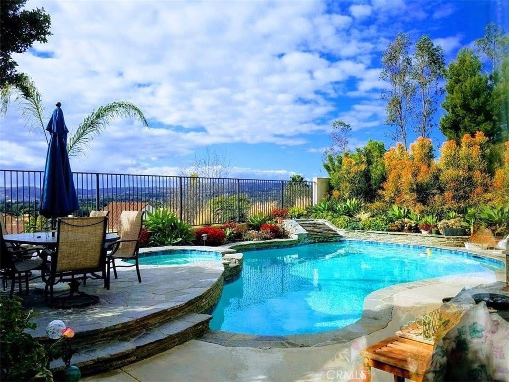 24622 Mendocino Court