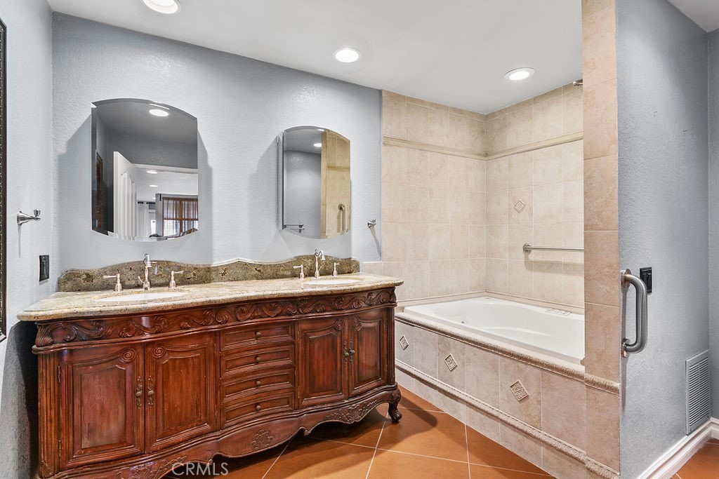 24622 Mendocino Court