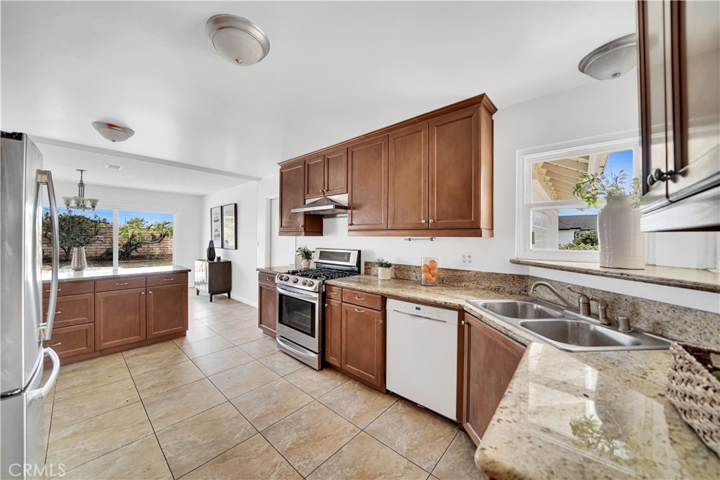 17304 Santa Maria Street