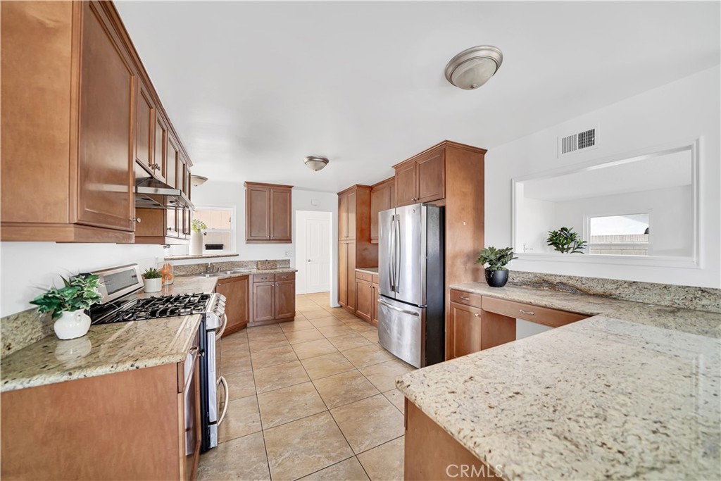 17304 Santa Maria Street