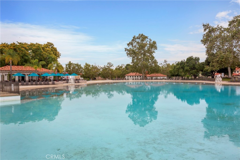 240 Montana Del Lago Drive