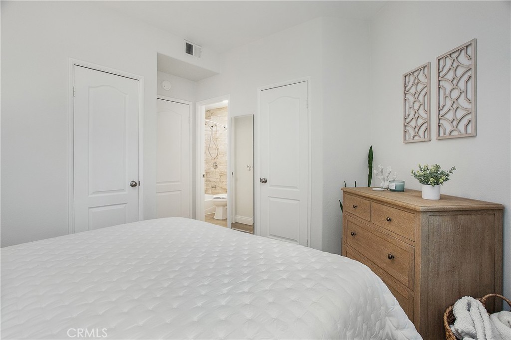 240 Montana Del Lago Drive