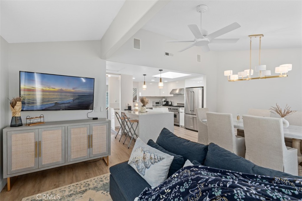 24372 Vista Point Lane