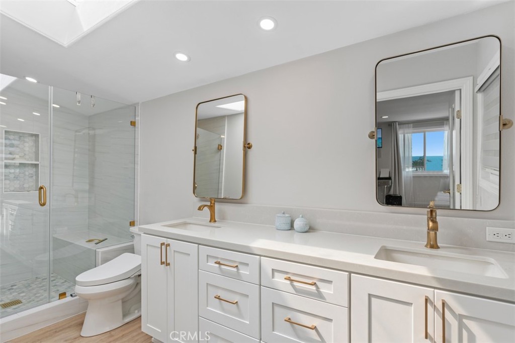 24372 Vista Point Lane