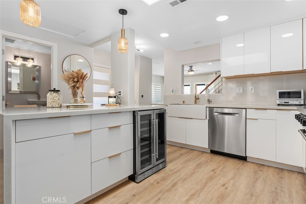 24372 Vista Point Lane