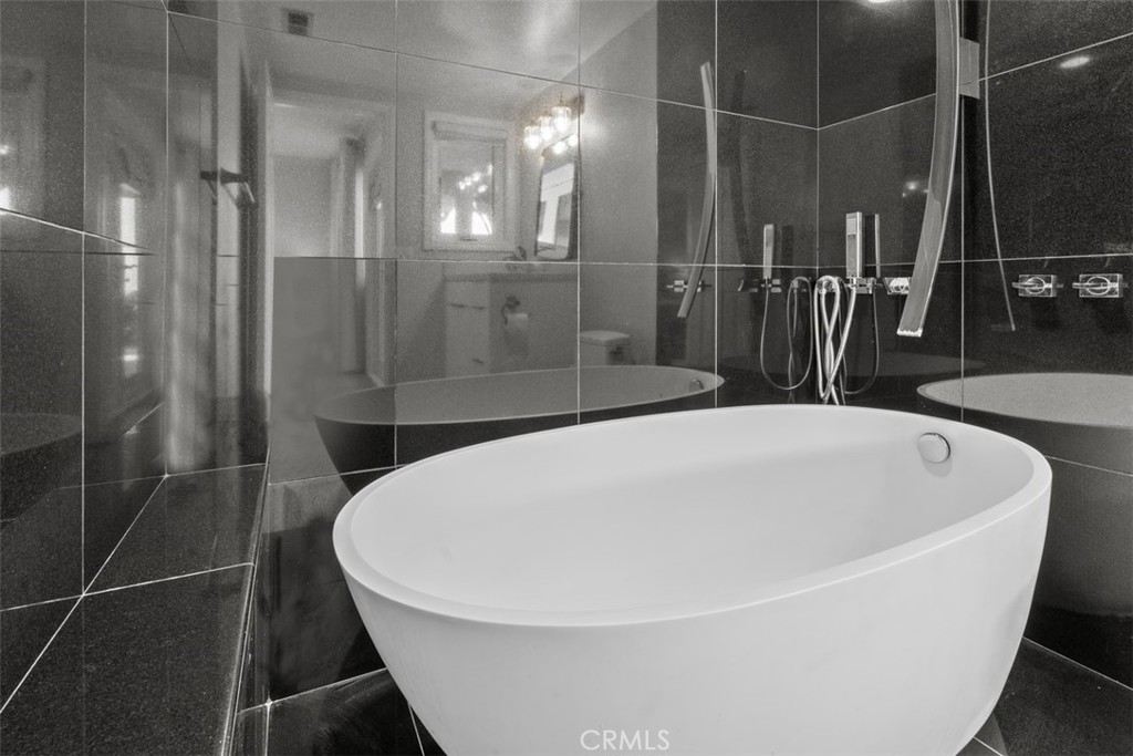 24372 Vista Point Lane