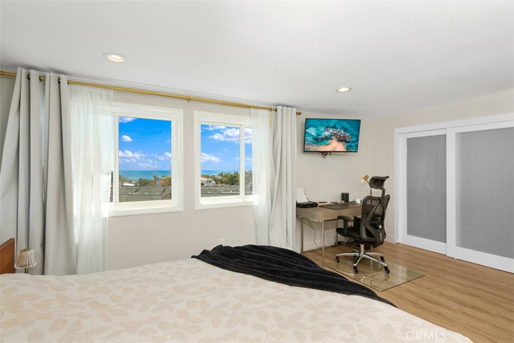 24372 Vista Point Lane