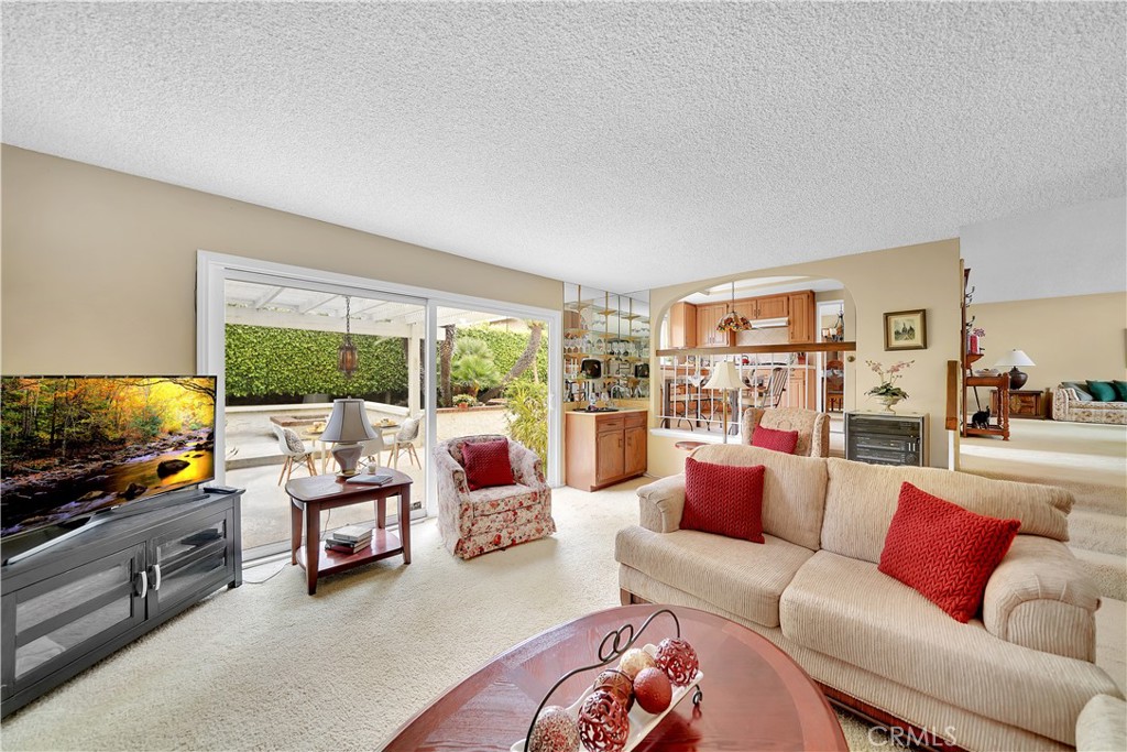 8732 Cliffside Drive