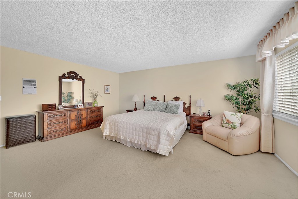8732 Cliffside Drive