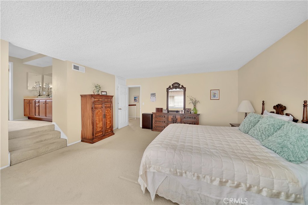 8732 Cliffside Drive