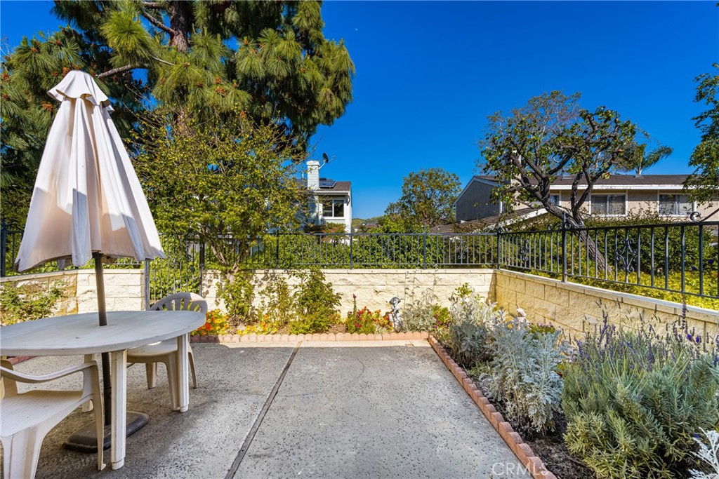 33106 Tradewind Court