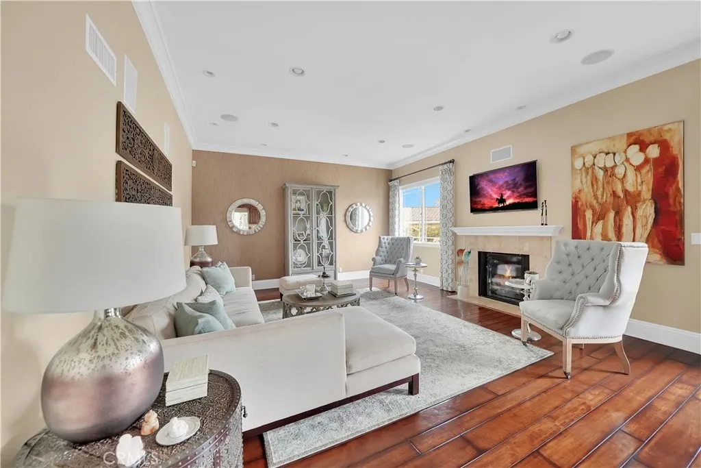 7107 E Breighton Circle
