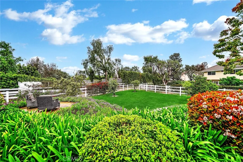 7107 E Breighton Circle