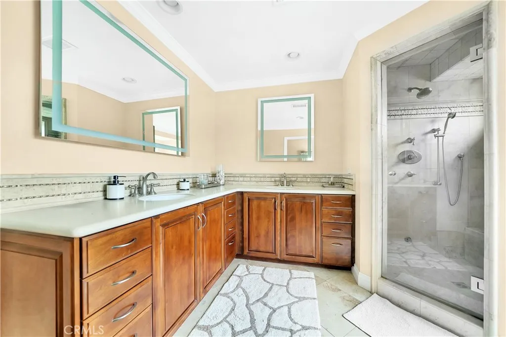 7107 E Breighton Circle