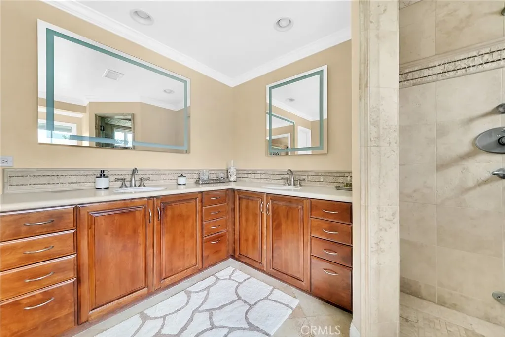 7107 E Breighton Circle