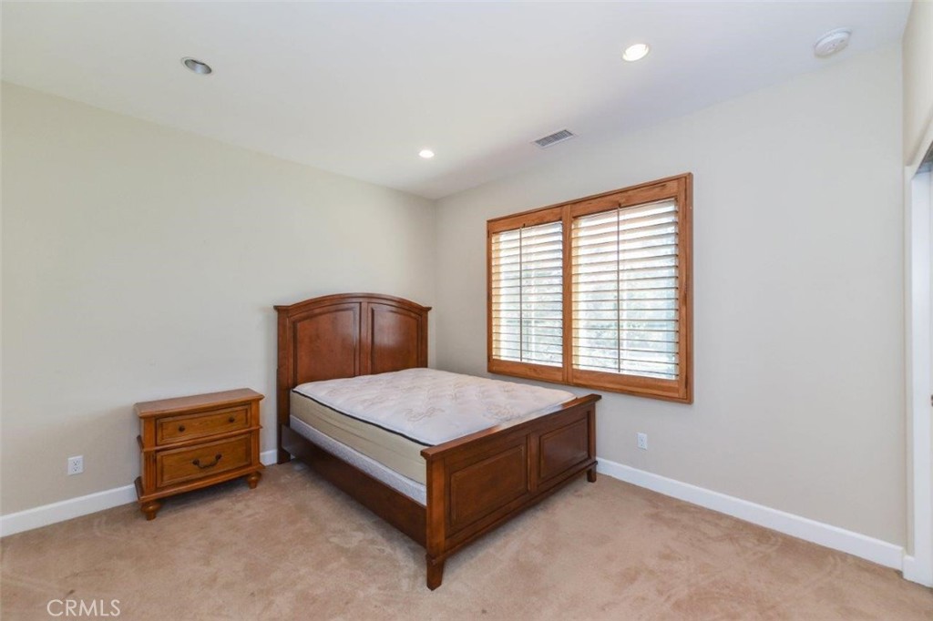 60 Thornapple