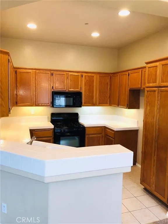 97 Camino Del Oro